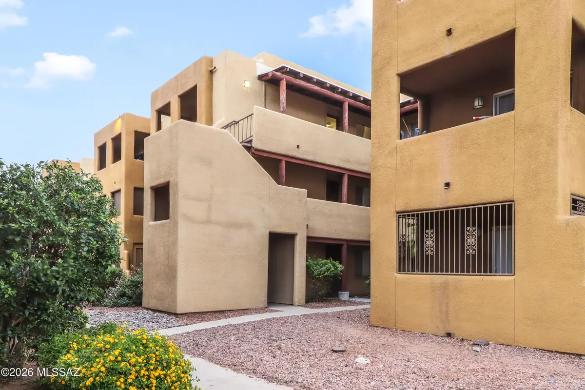 1810 E Blacklidge, Tucson, AZ 85719 - #1