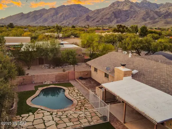 8234 E Big Horn, Tucson, AZ 85750