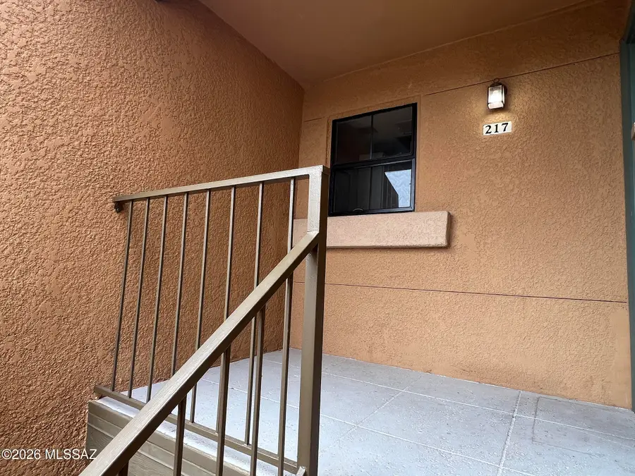 6651 N Campbell, Tucson, AZ 85718 - #3