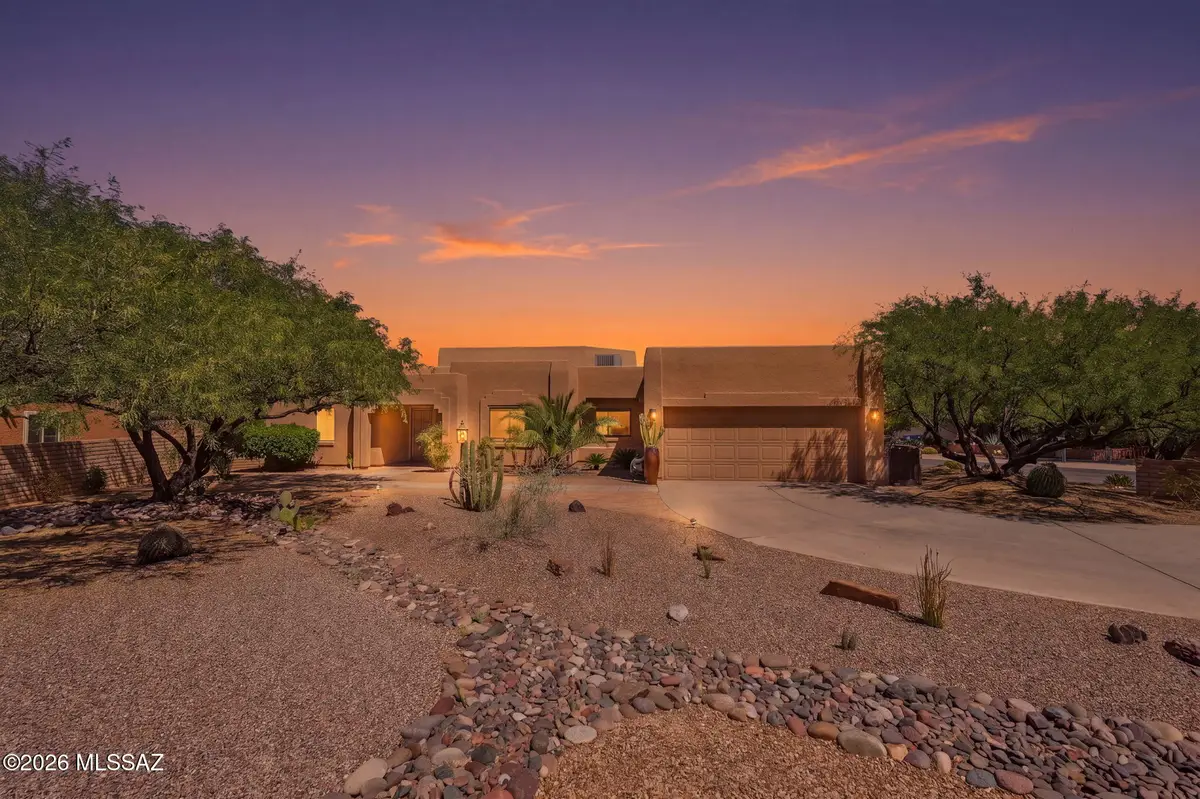 490 S Corte Del Poeta, Green Valley, AZ 85614 - #1