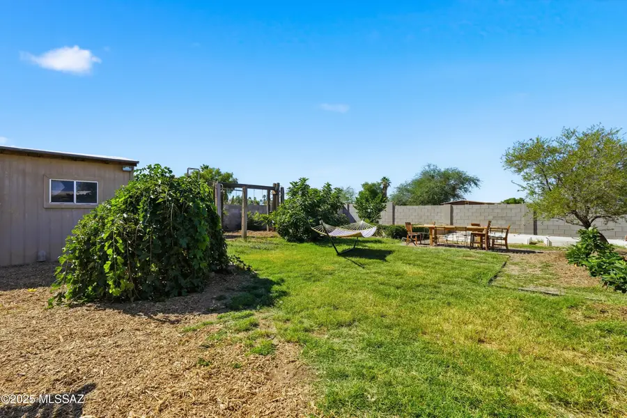7390 N Dickinson, Tucson, AZ 85741 - #2
