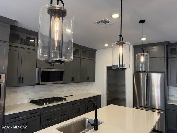 12090 N Shore Cliff, Oro Valley, AZ 85737