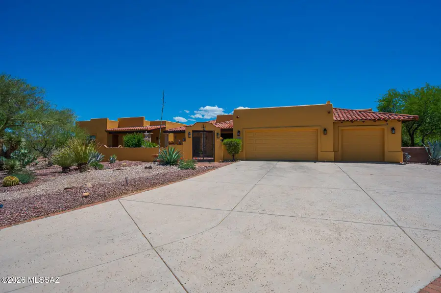 778 E Well Rock, Green Valley, AZ 85614 - #2