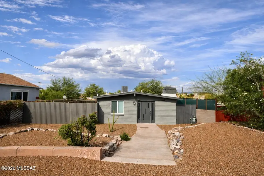 206 W Blacklidge, Tucson, AZ 85705 - #2