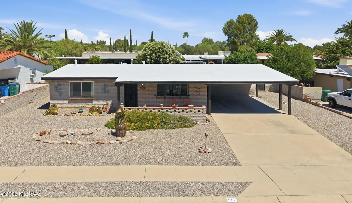 117 E El Limon, Green Valley, AZ 85614 - #1