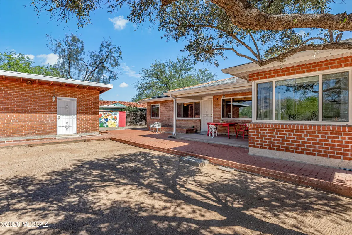 2107 E Lind, Tucson, AZ 85719 - #1