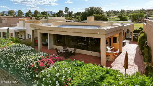8424 N Lee Trevino, Tucson, AZ 85742