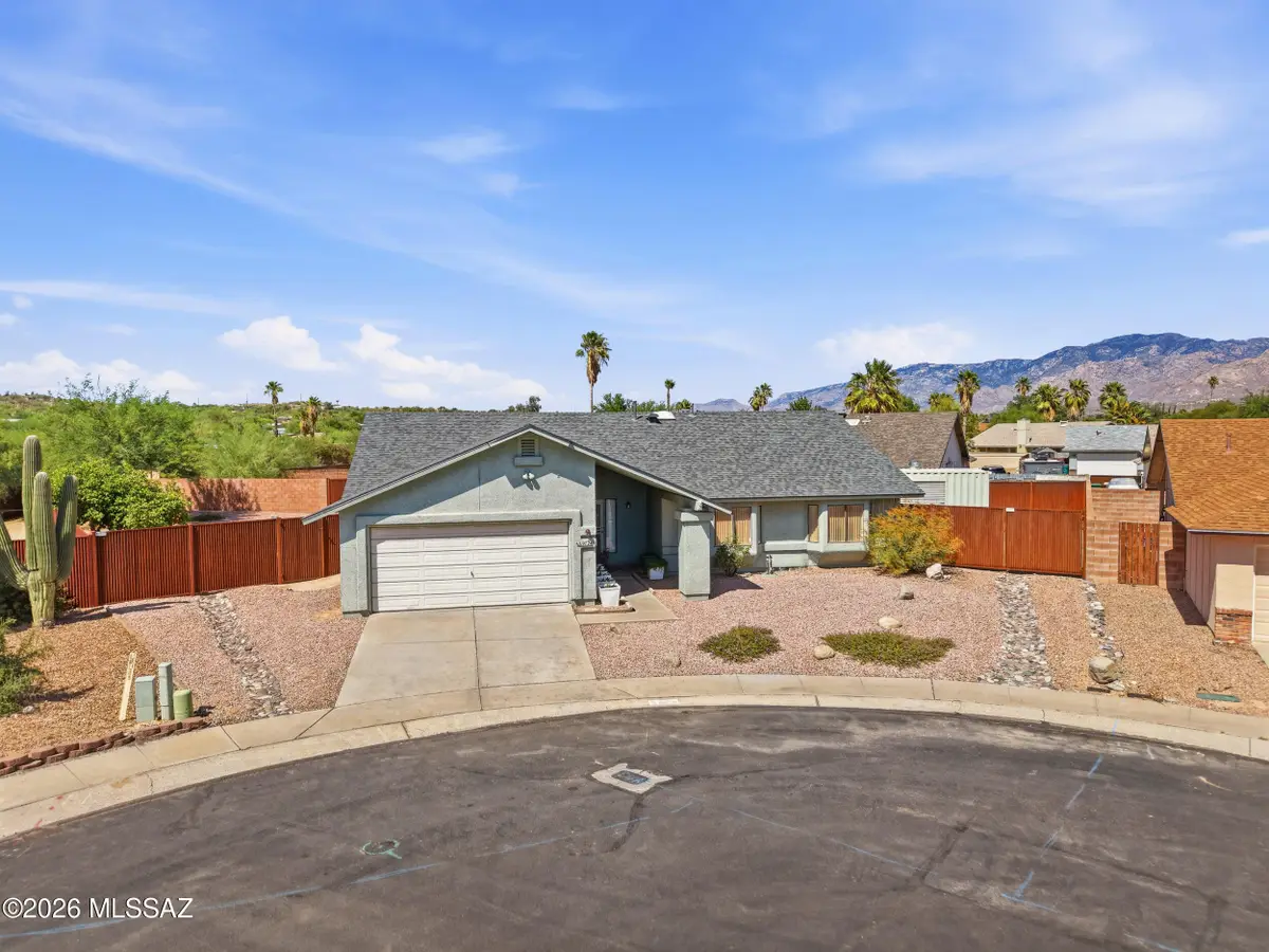 9724 N Oak Shadows, Tucson, AZ 85737 - #1