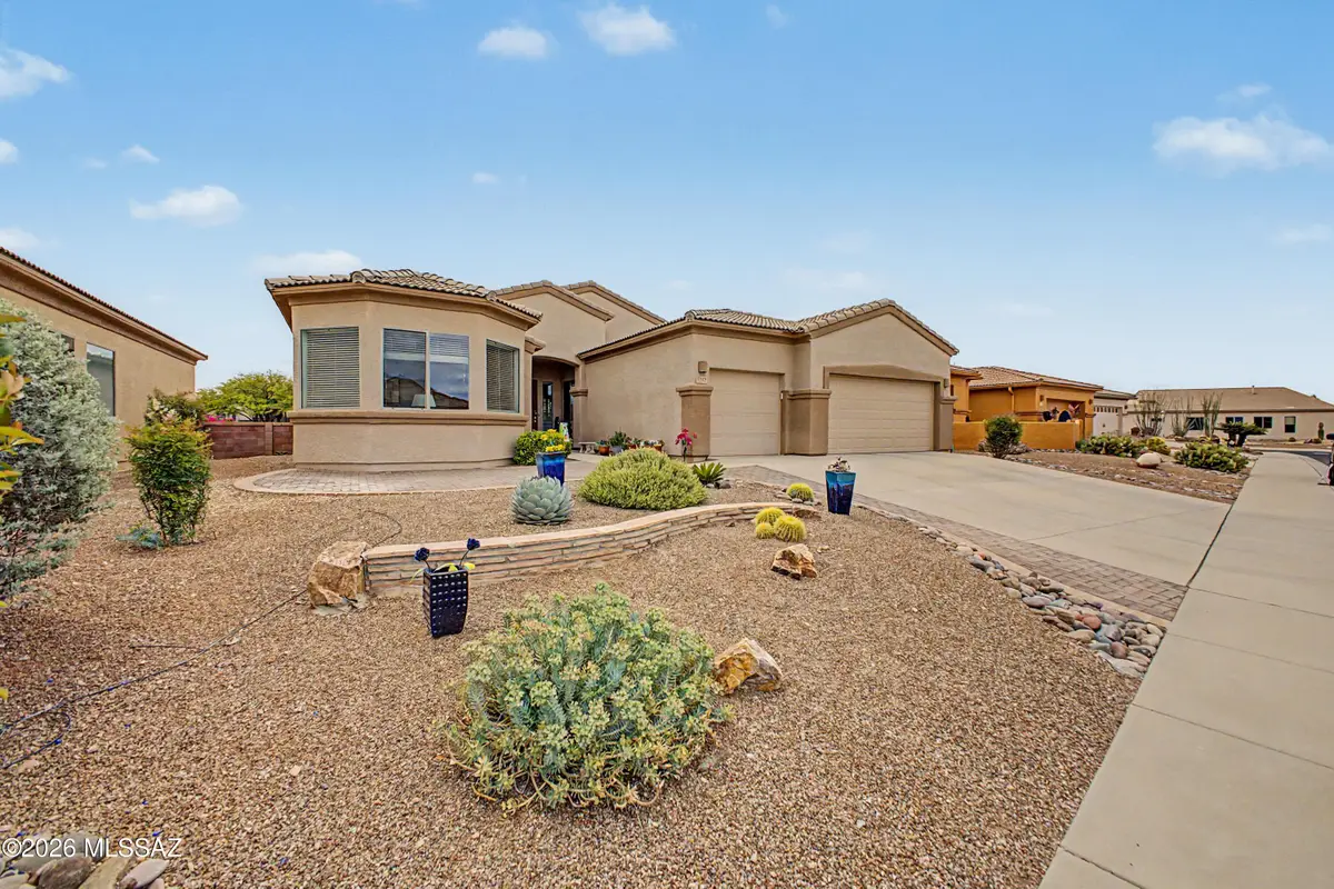 2329 W Calle Balaustre, Green Valley, AZ 85622 - #1