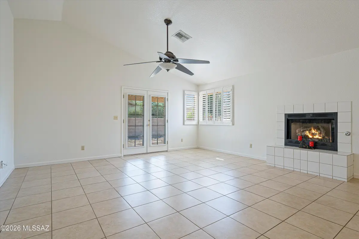 2610 W Chamberlain, Tucson, AZ 85745 - #1