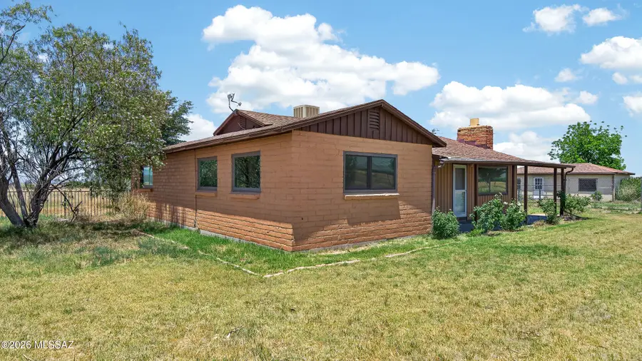 9601 S Robison, Willcox, AZ 85643 - #2