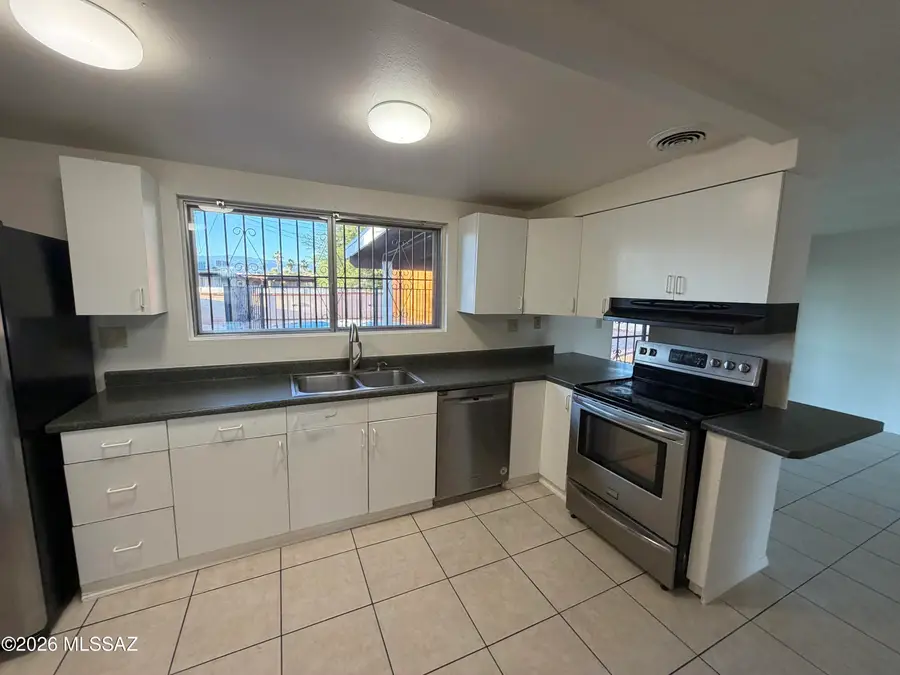 8175 E 20th, Tucson, AZ 85710 - #2