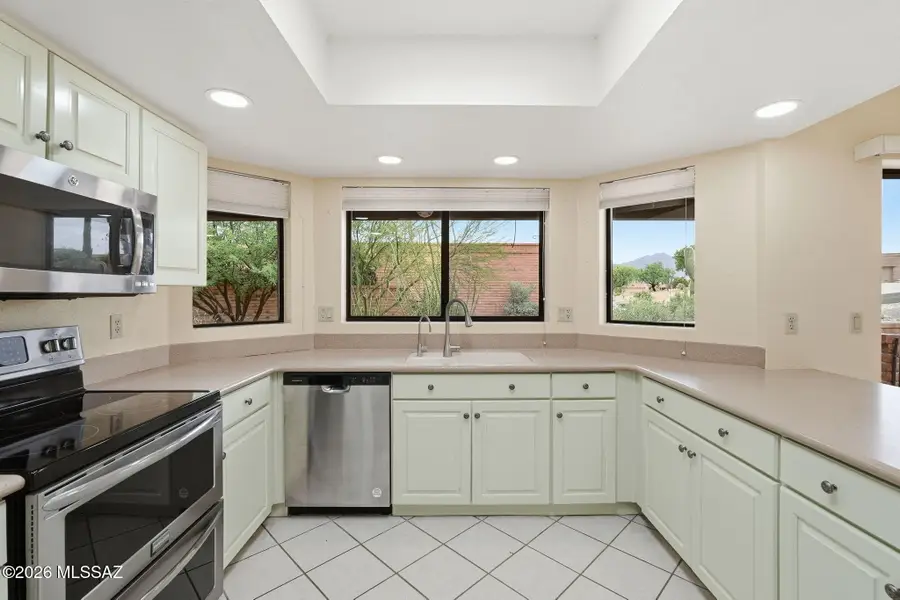 1072 W Camino Urbano, Green Valley, AZ 85622 - #2