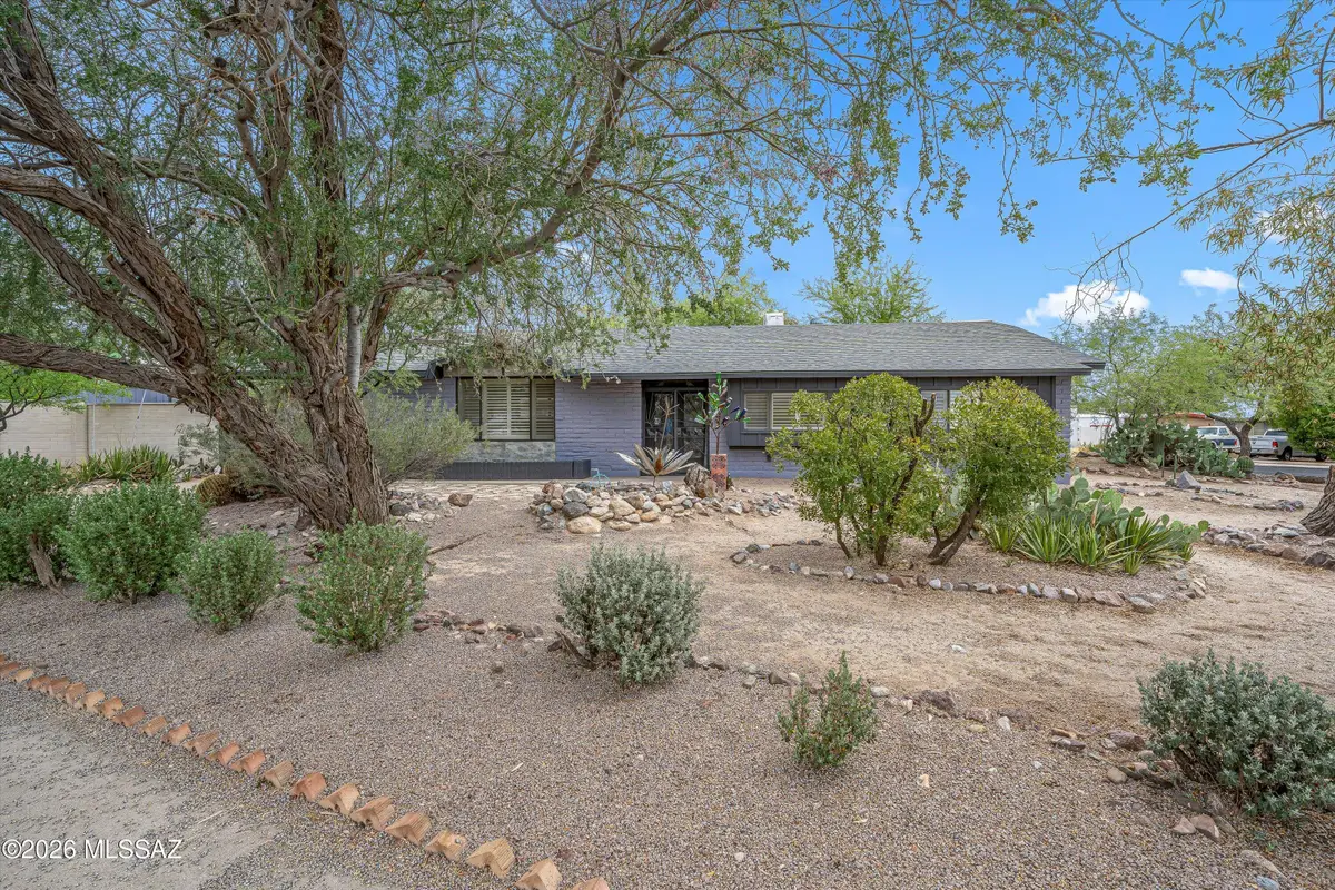 8302 E Kenyon, Tucson, AZ 85710 - #1