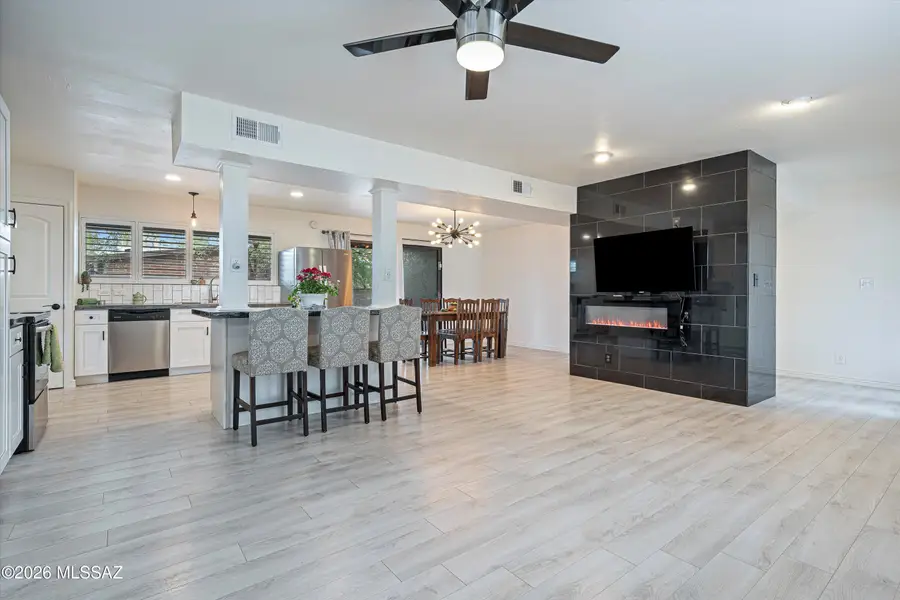 8302 E Kenyon, Tucson, AZ 85710 - #2