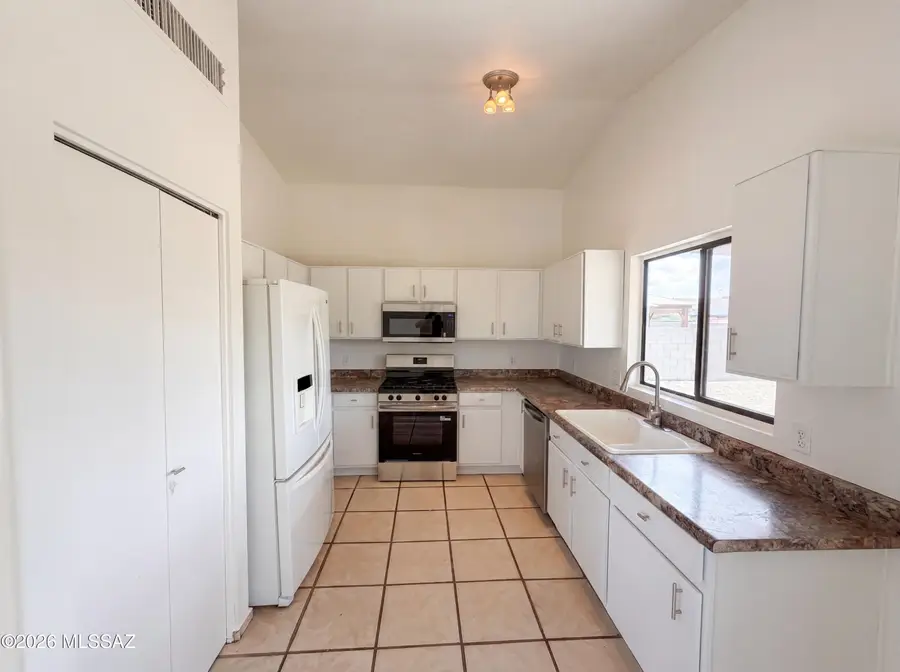1657 W Wood Crest, Tucson, AZ 85746 - #2