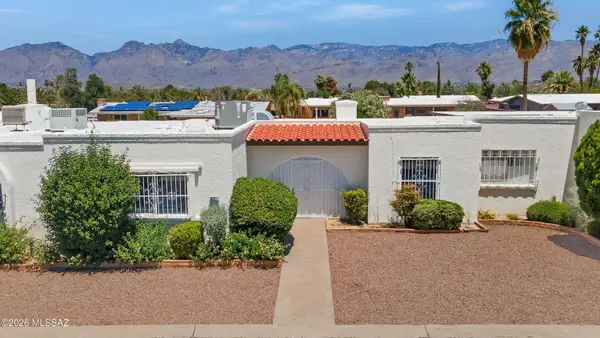 9027 E Palms Park, Tucson, AZ 85715