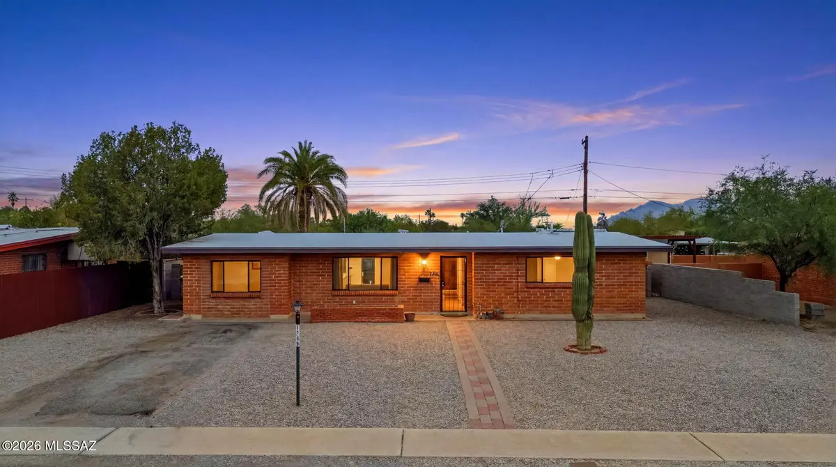 1736 W Calle Tranquila, Tucson, AZ 85745 - #1