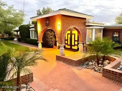 5865 N Escondido, Tucson, AZ 85704