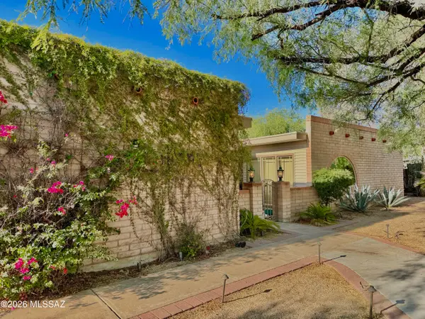 9431 E Walnut Tree, Tucson, AZ 85749