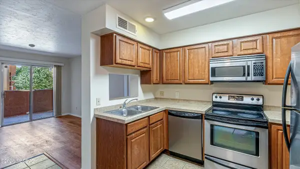 1810 E Blacklidge, Tucson, AZ 85719