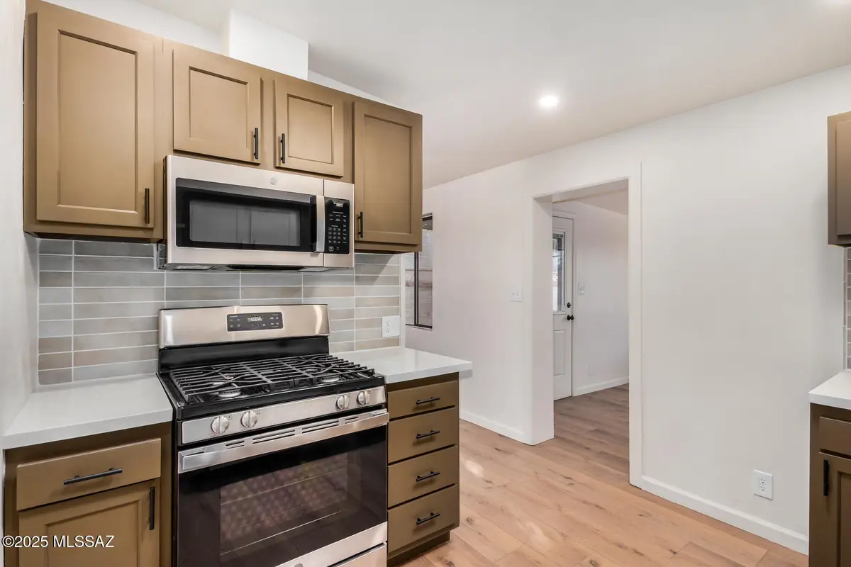2412 E Warwick, Tucson, AZ 85713 - #1