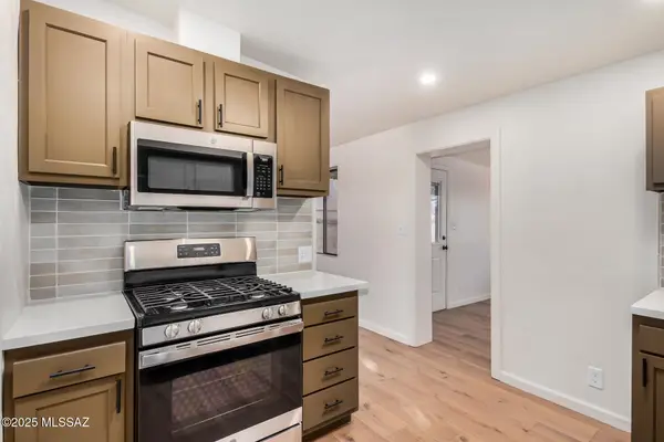 2412 E Warwick, Tucson, AZ 85713