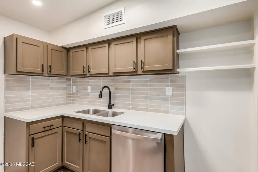 2412 E Warwick, Tucson, AZ 85713 - #3
