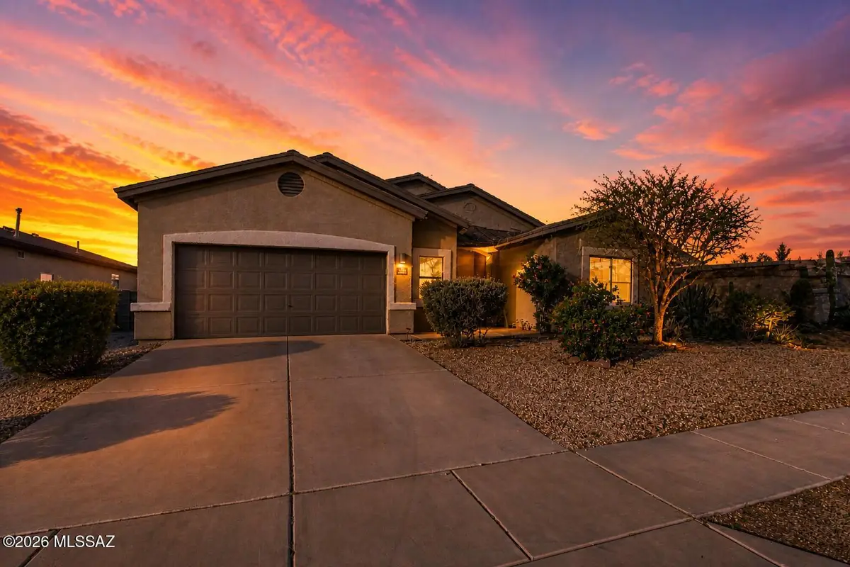 8286 W Calle Sancho Panza, Tucson, AZ 85757 - #1