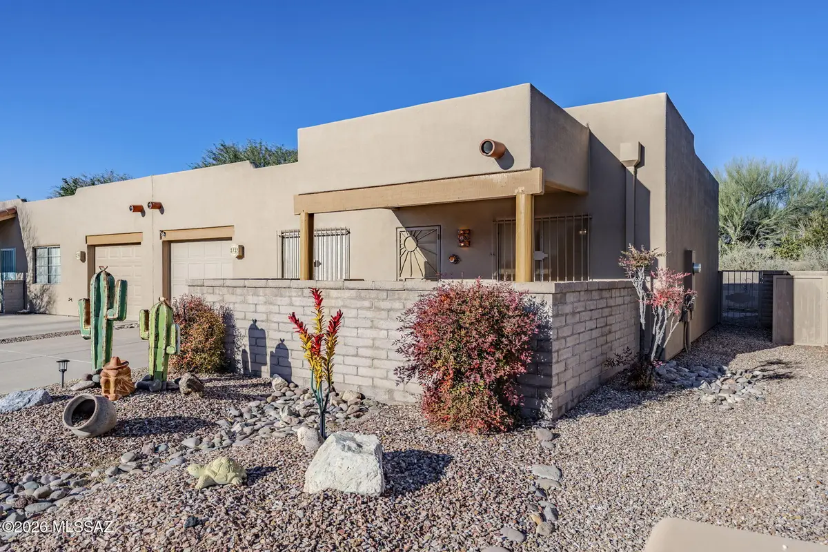 3732 S Paseo De Los Nardos, Green Valley, AZ 85614 - #1