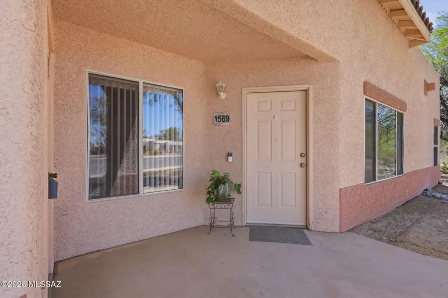 1569 N Paseo La Tinaja, Green Valley, AZ 85614 - #2