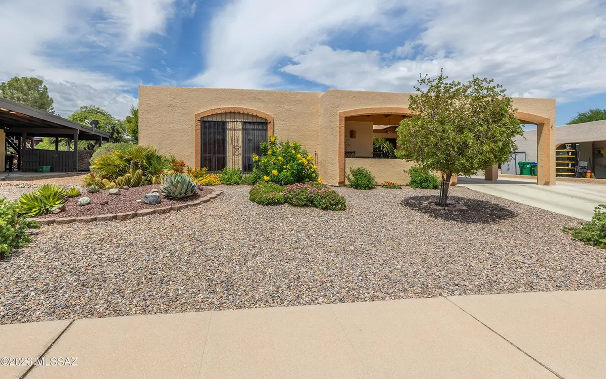 2082 S Santa Carla, Green Valley, AZ 85614 - #1