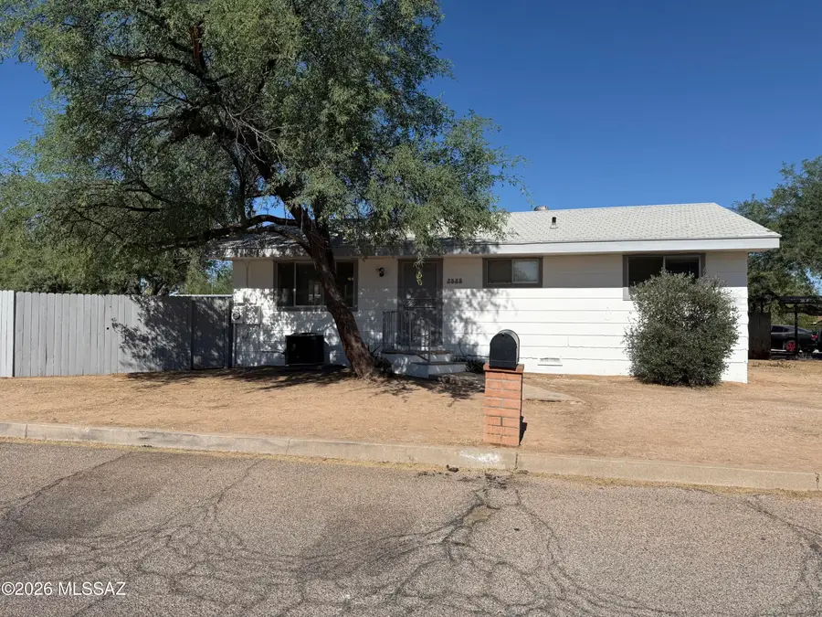 2525 N Cherry, Tucson, AZ 85719 - #3