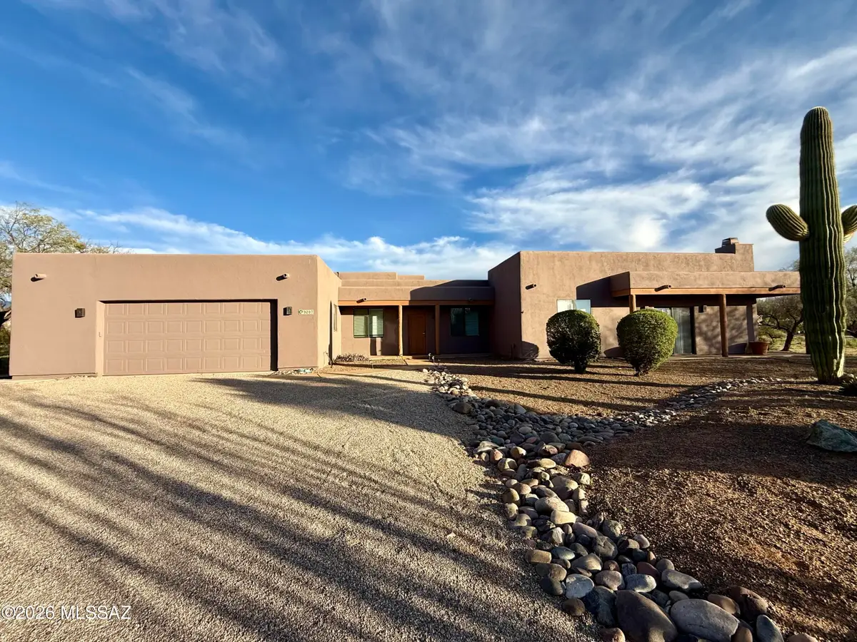 9207 S Placita Saguaro Solitario, Vail, AZ 85641 - #1
