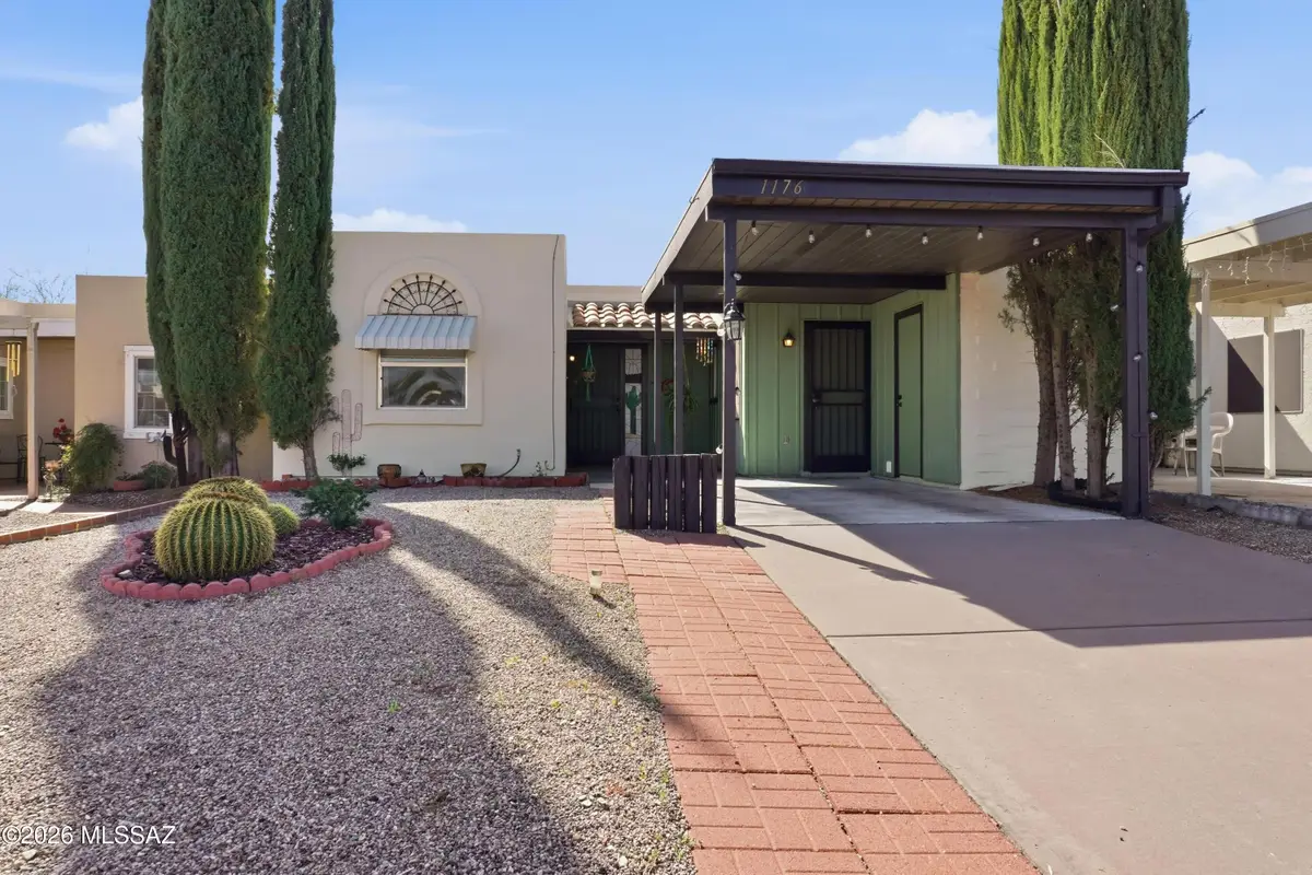 1176 S Alpine, Green Valley, AZ 85614 - #1