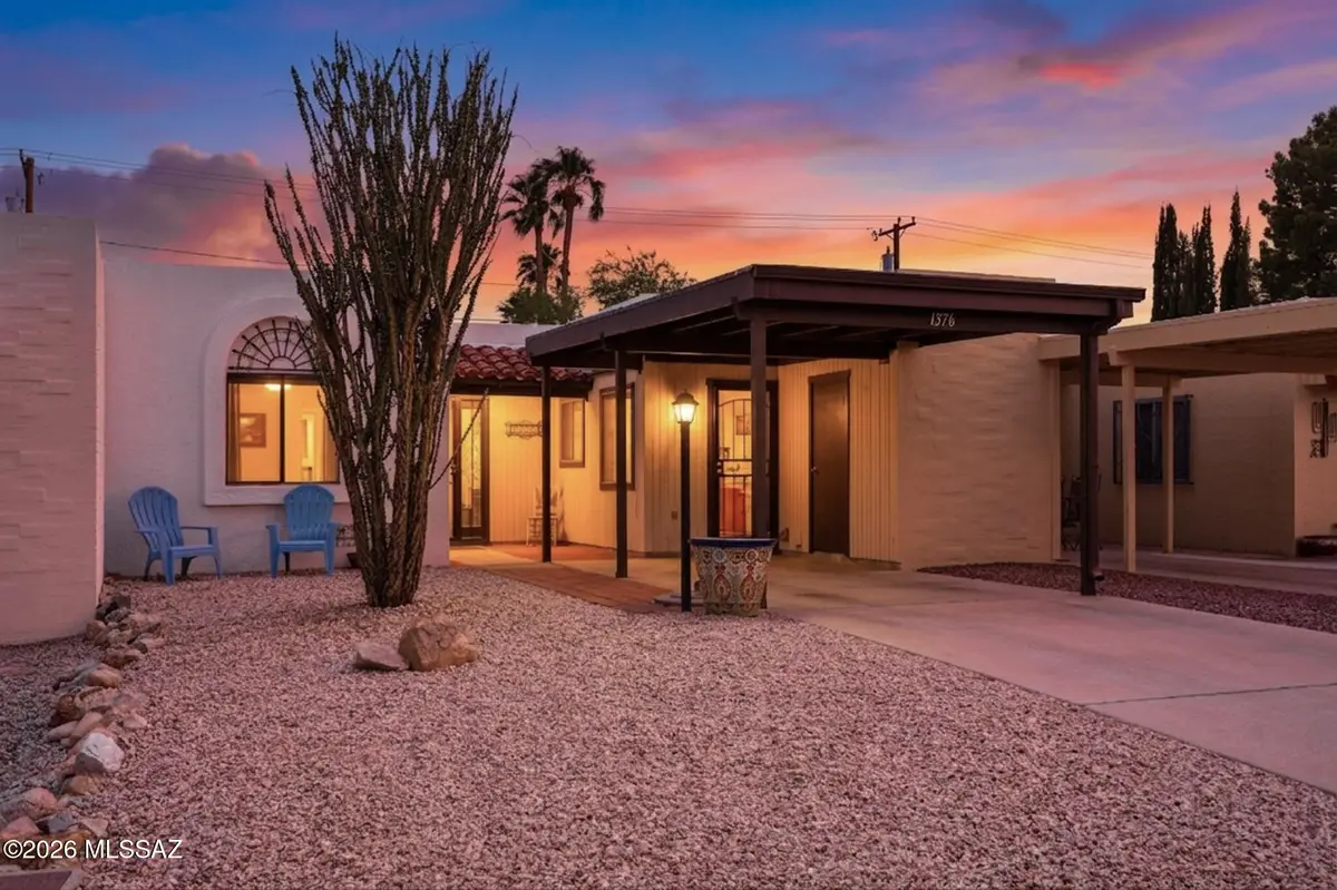 1376 S Desert Meadows, Green Valley, AZ 85614 - #1