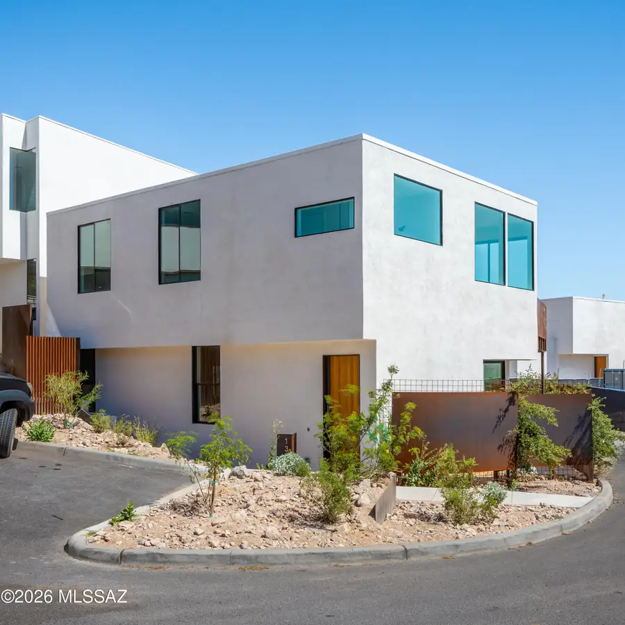 1372 W Sentinel View, Tucson, AZ 85745 - #2