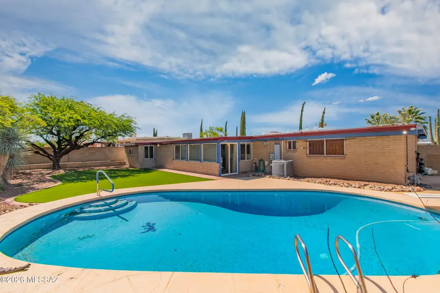 9460 E Pikes Peak, Tucson, AZ 85710 - #3