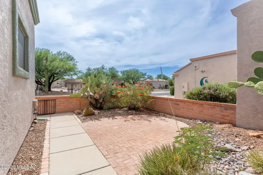 2327 S Cliff, Green Valley, AZ 85614 - #2