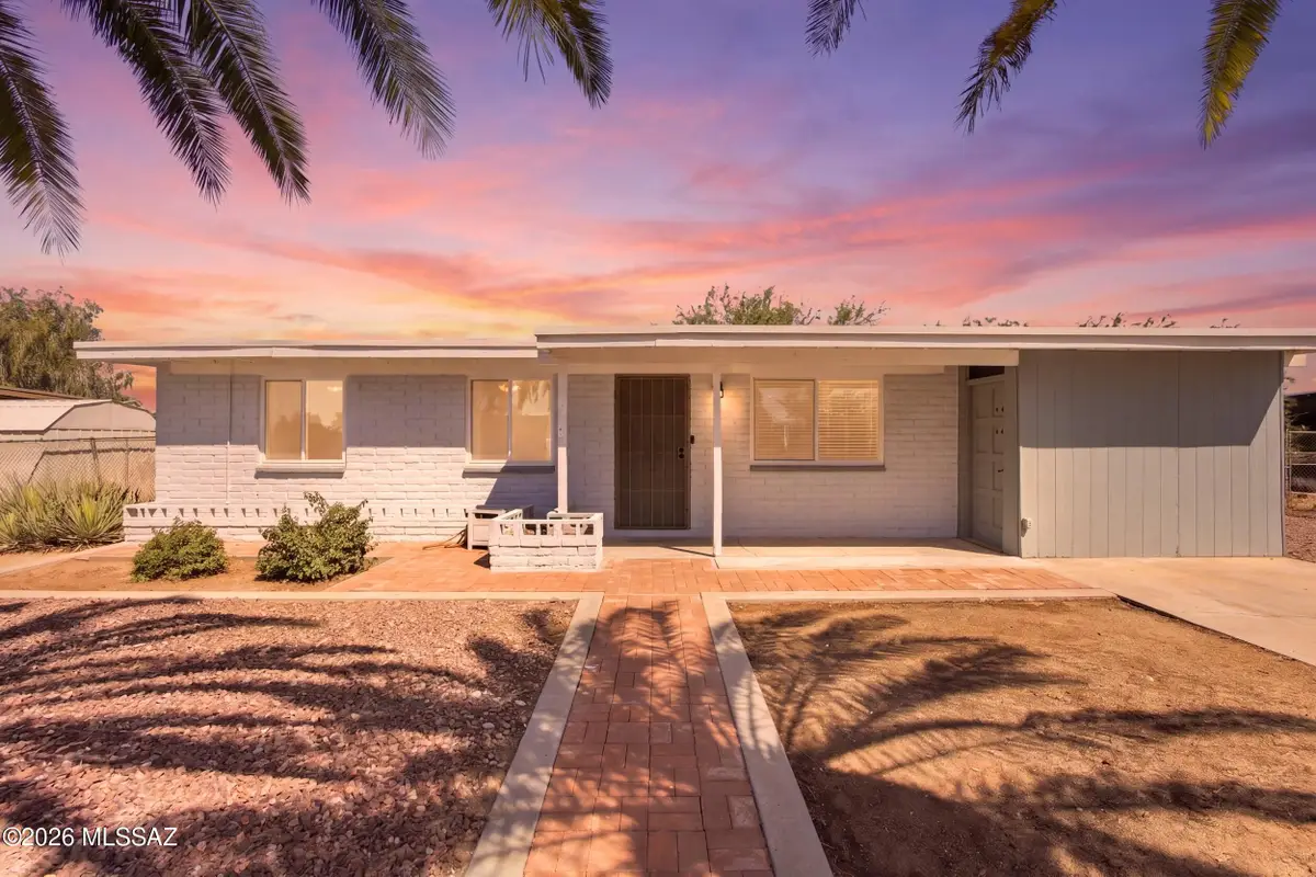 7575 E Persimmon, Tucson, AZ 85730 - #1
