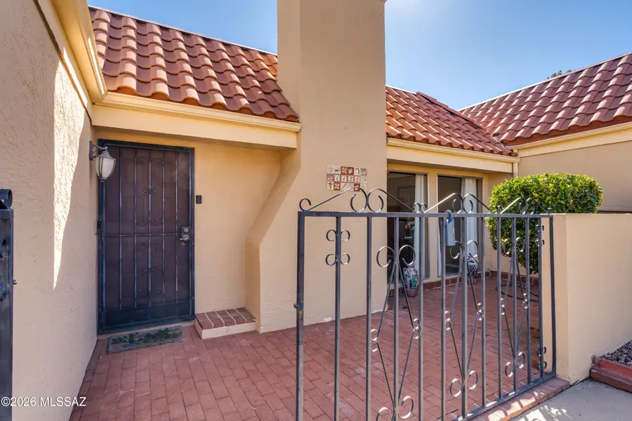 1122 N Abrego, Green Valley, AZ 85614 - #3