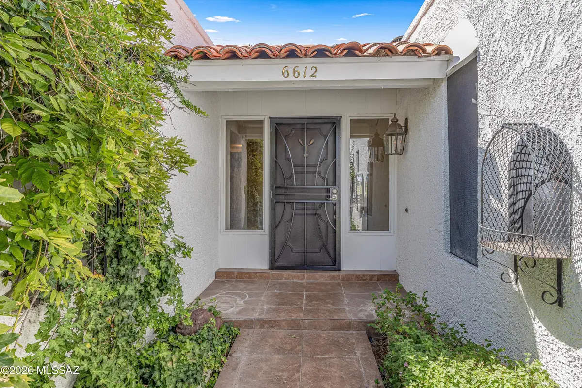 6612 E Calle Cavalier, Tucson, AZ 85715 - #1