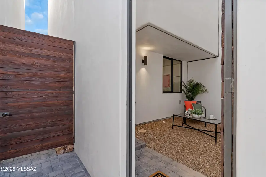 22 W 18th, Tucson, AZ 85701 - #2