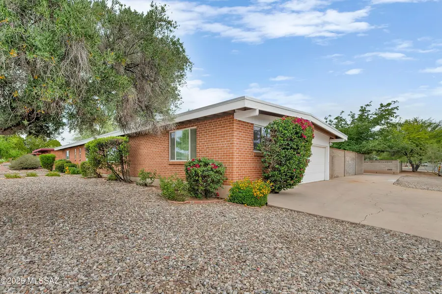 6902 E Calle Canis, Tucson, AZ 85710 - #3