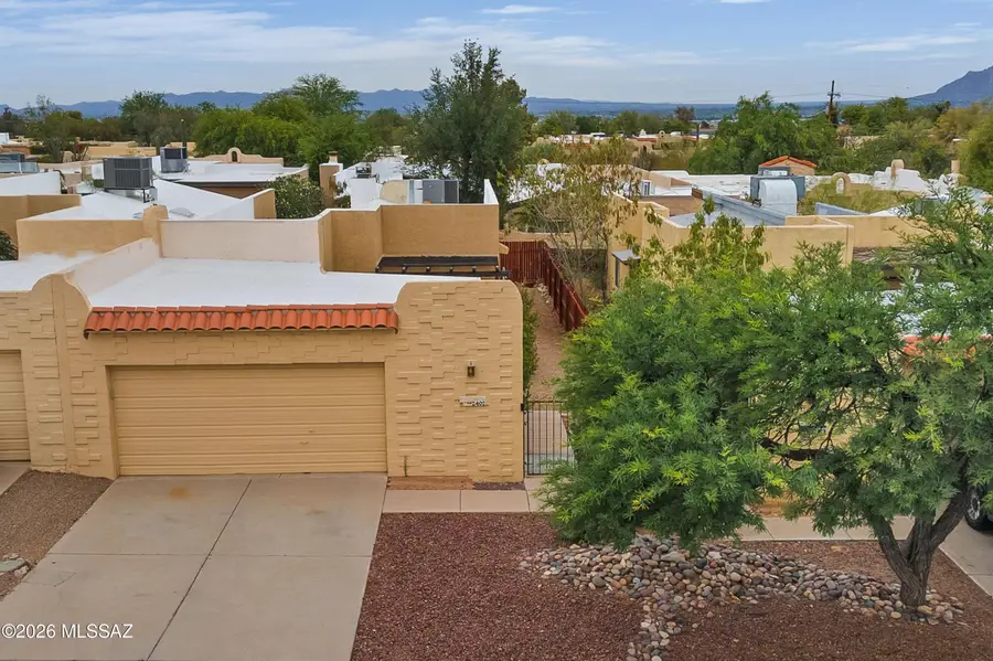 2402 W Drachman, Tucson, AZ 85745 - #2