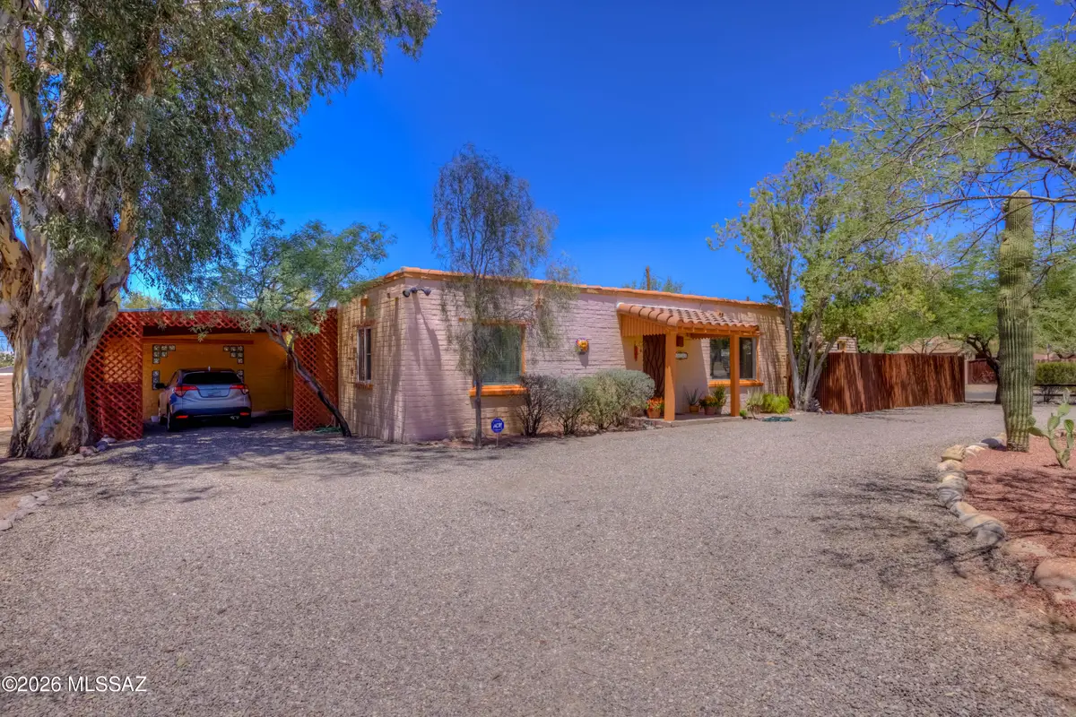 1037 E Blacklidge, Tucson, AZ 85719 - #1