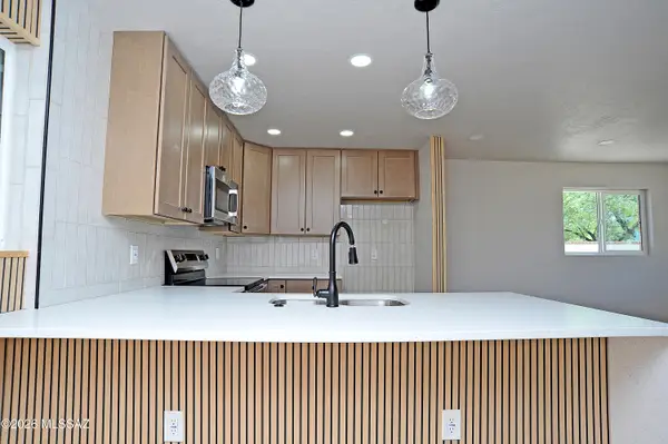 2758 N Dodge, Tucson, AZ 85716