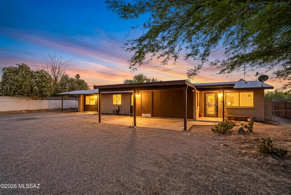 5212 N Whispering Hills, Tucson, AZ 85704 - #1