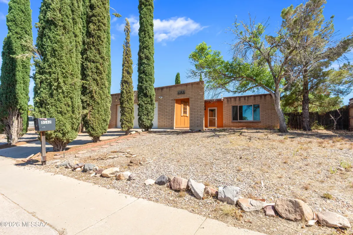 5162 Paseo Las Palmas, Sierra Vista, AZ 85635 - #1