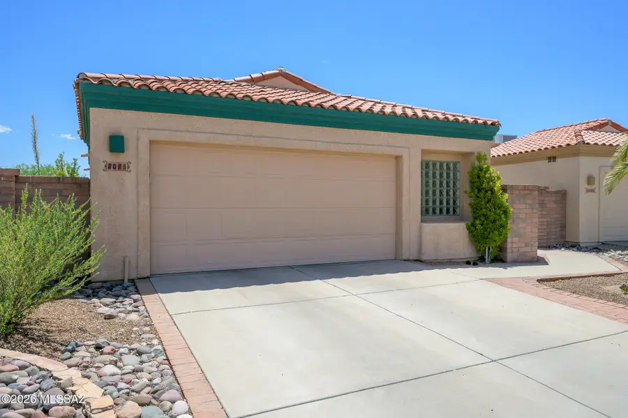 2025 W Amblemorn, Green Valley, AZ 85622 - #3